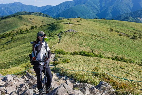 登山中の効果的なエネルギー補給方法